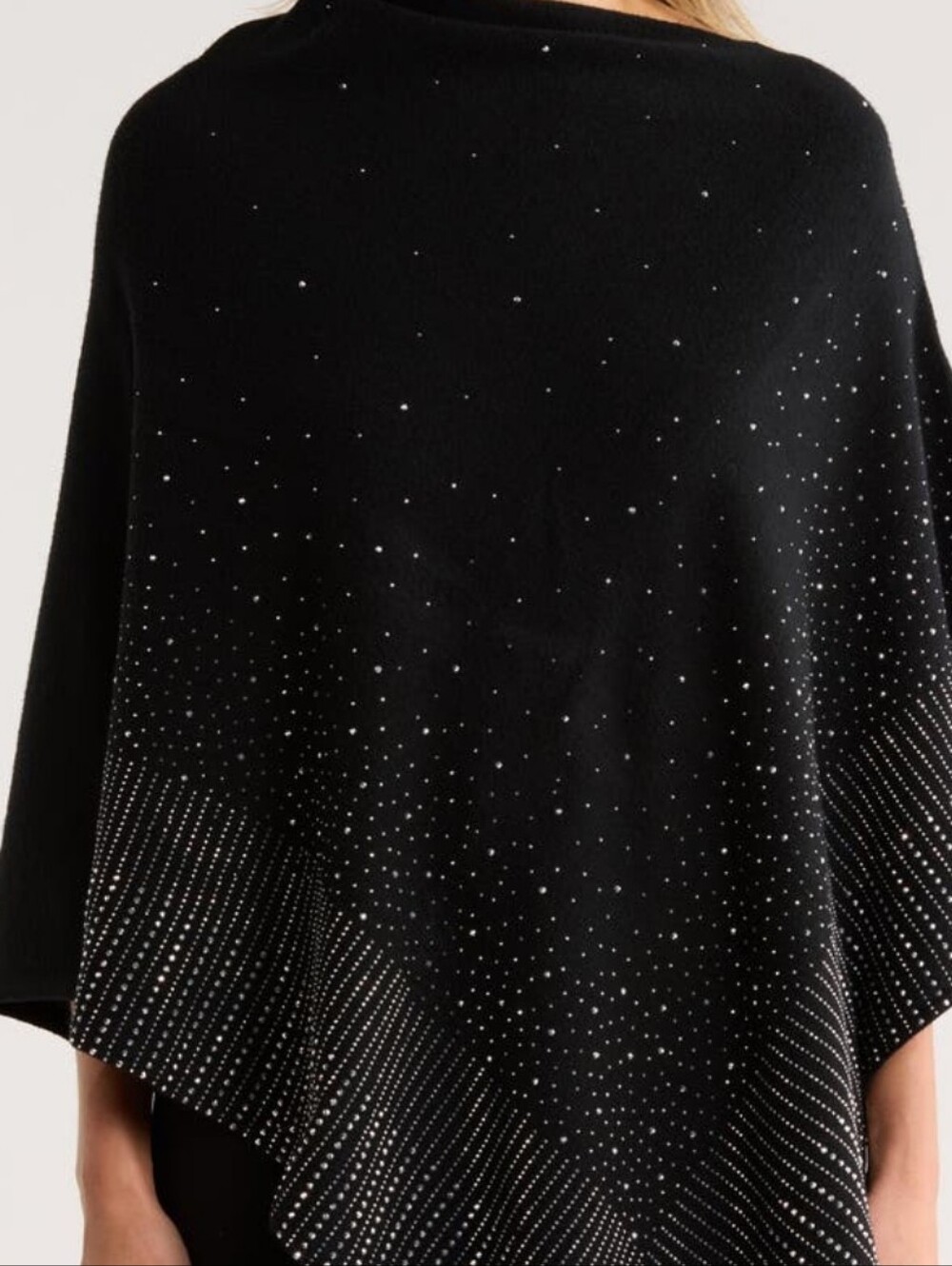 LA FLORENTINA RHINESTONE EMBELLISHED PONCHO IN BLACK / ONE SIZE